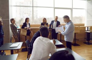 Standup-Meeting im Büro
